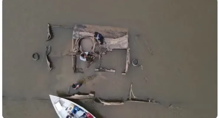 Seca na Amazônia revela navio que naufragou no século XIX