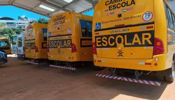 Sedu realiza entrega de veículos escolares ao município de Vila Valério