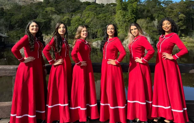 Seis jovens concorrem ao título de rainha da Festa do Morango