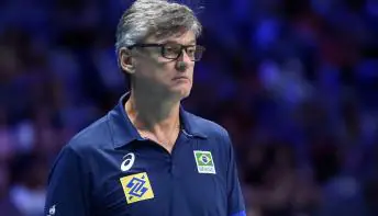 Seleção masculina perde de virada dos EUA e é eliminada da Liga das Nações