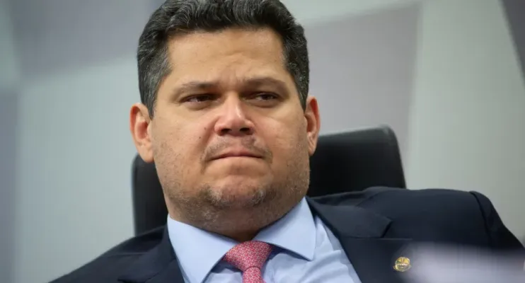 Senado aprova pauta-bomba e autoriza renegociação de dívidas rurais sem acordo com governo