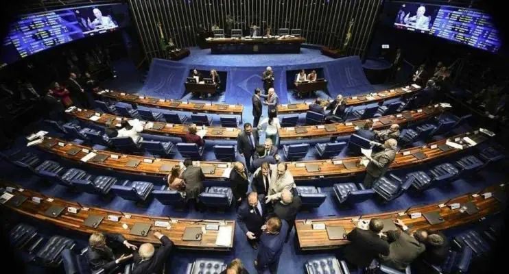 Senado aprova PEC da Transição em vitória de Lula; principais pontos