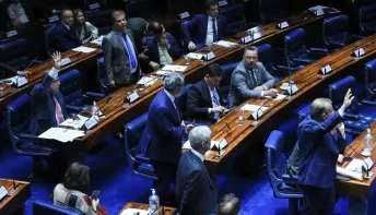 Senado vota hoje projeto que cria regras nas redes contra 'adultização'