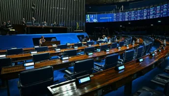 Senado vota projeto que pode reconhecer estágio como experiência profissional