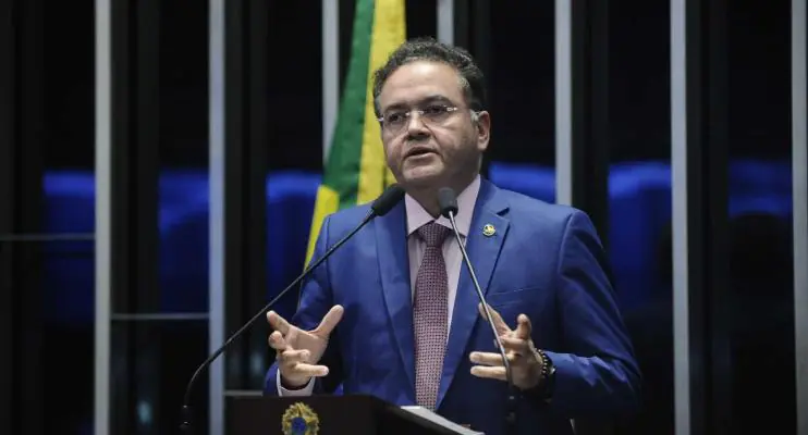 Senador bolsonarista vira alvo da PF em inquérito sobre desvio de emendas