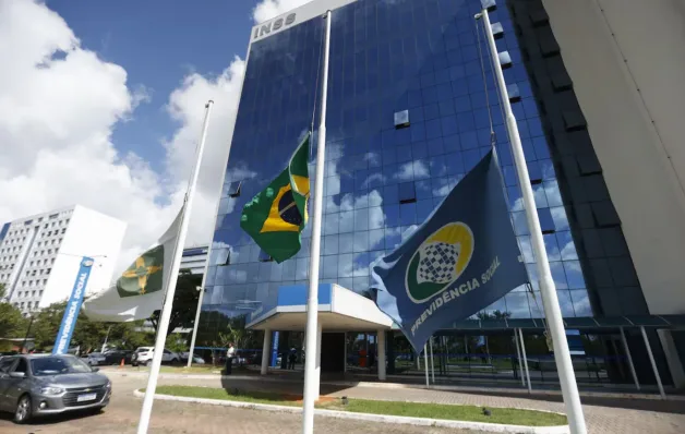 Serviço para pedir reembolso de descontos indevidos do INSS começa no próximo dia 14