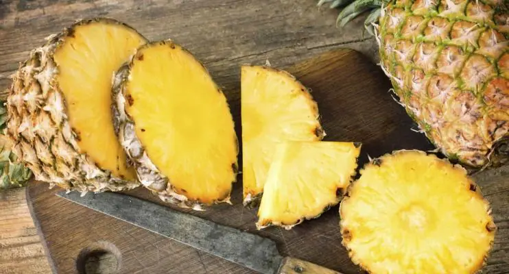 Sete motivos para comer duas fatias de abacaxi todos os dias