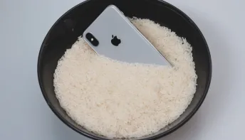 Seu iPhone molhou? Não o coloque no pote de arroz, diz Apple