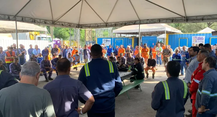 Simec Cariacica realiza ação de combate ao fumo