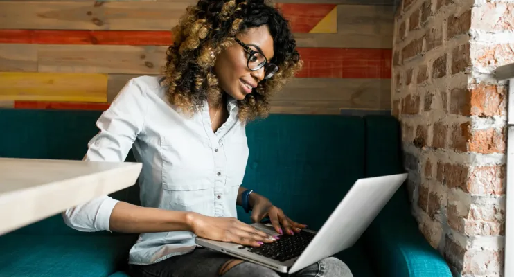 Sinais de vírus no computador? Saiba quando fazer uma limpeza profunda