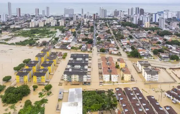 Sobe para 84 o número de mortes pelas chuvas no Grande Recife