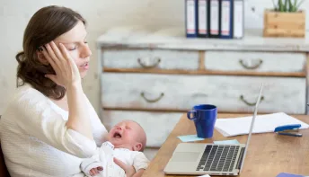 Solidão atinge dois em cada três pais e mães, aponta estudo