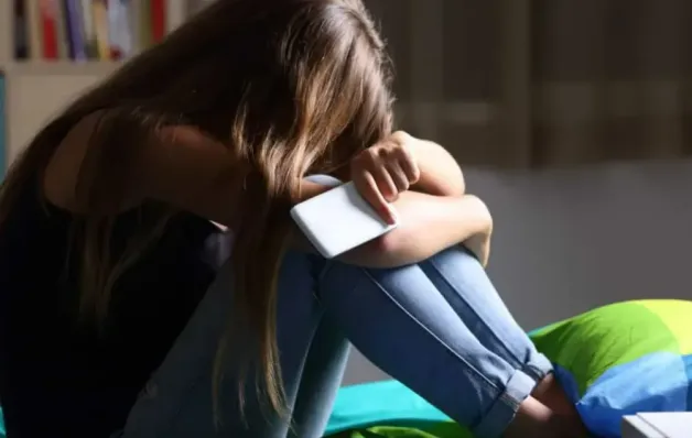 Solidão atinge uma em cada seis pessoas no mundo, alerta OMS