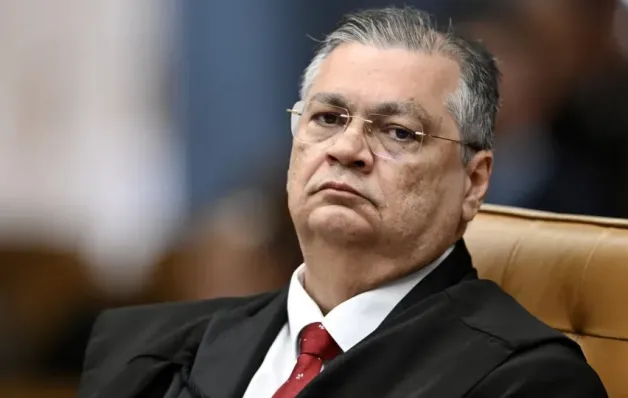 STF determina fim de aposentadoria compulsória para juízes condenados