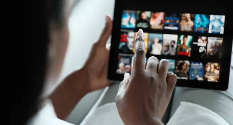 Streaming grátis chega ao Brasil para rivalizar com Netflix e TV paga