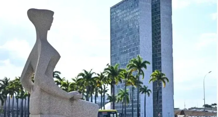 Supremo forma maioria para só a Corte autorizar buscas no Congresso