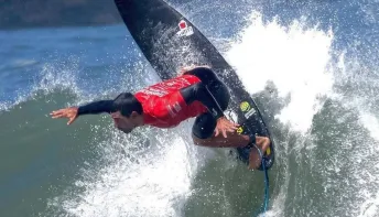 Surfista Rafael Teixeira se prepara para abertura do Challenger Series 2024