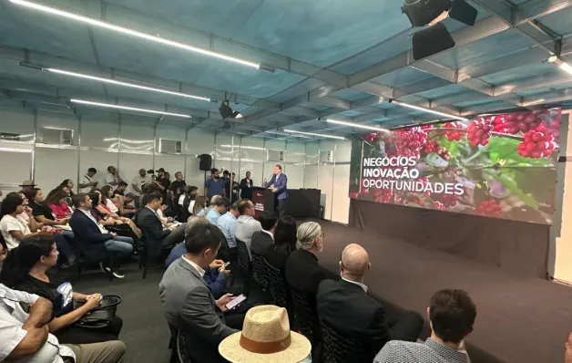 Sustentabilidade e inovação marcam início da 1ª Feira Internacional do Café Conilon em Jaguaré