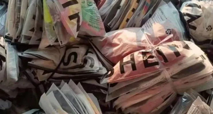 Taxa das blusinhas: Receita arrecada recorde de R$ 5 bi em 2025, mesmo com queda de encomendas