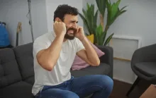 Tem os ouvidos entupidos? Saiba como resolver