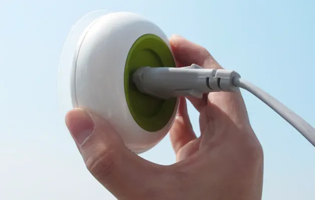 Tomada solar transforma janelas em fonte de energia portátil