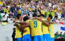 Torcedores elegem destaque de Brasil x Croácia