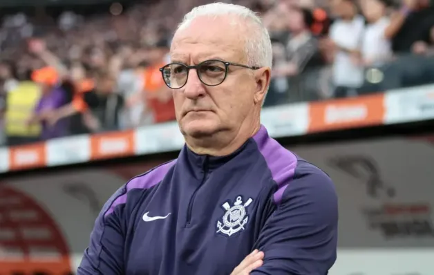 Torcida do Corinthians muda tom e envia mensagens a Dorival após título