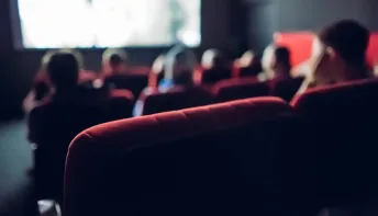 Transmissão de shows nos cinemas vira moda