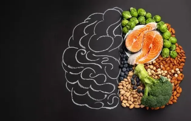 Três alimentos doces que fazem bem ao cérebro, segundo um neurocientista