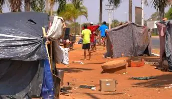 Três em cada dez famílias passam fome no Brasil, aponta estudo
