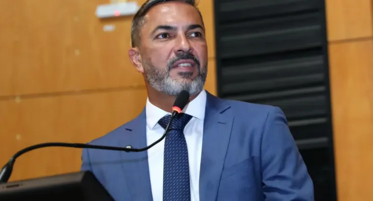 Tyago Hoffmann deixa Secretaria de Saúde e retorna à Assembleia Legislativa do ES