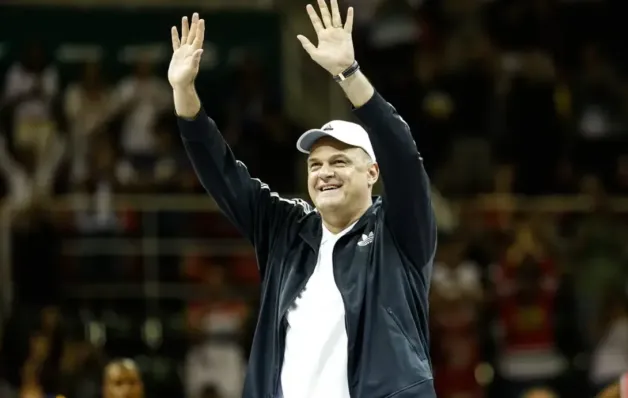 Último adeus ao 'Mão Santa': São Paulo recebe memorial de Oscar Schmidt