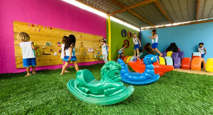 Um sonho coletivo que virou realidade: CEIM Branca de Neve inaugura o “Cantinho Colorido”