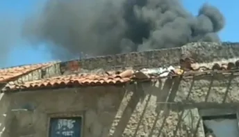 Vai dormir no inferno agora; diz filha de 15 após incendeia casa da mãe