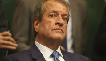 Valdemar Costa Neto é preso em flagrante por posse ilegal de arma
