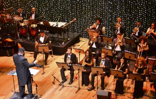 Vale Música Jazz Band recebe Nelson Ayres em concerto de música instrumental brasileira
