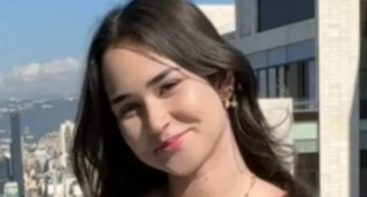 Van invade calçada em Ipanema e causa morte de filha de diplomata brasileiro