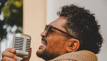 Vanessa Ferr e Anderson Andrade se apresentam no I Encontro Arte Inclusiva, na Apae Serra