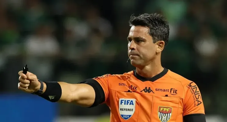 Vasco cobra afastamento de juiz após empate com o Inter