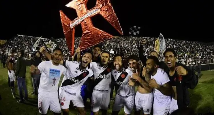 Vasco vence o Ituano e está de volta à Série A