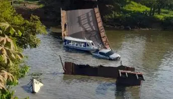 Veículos caem em rio após ponte desabar no Amazonas; 3 pessoas morreram
