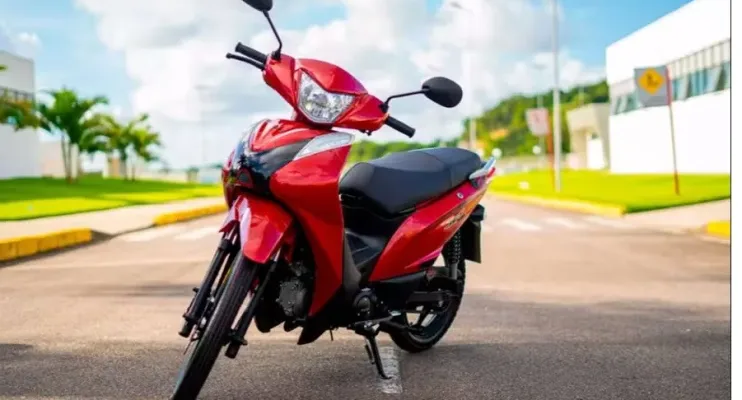 Veja motos que não precisam de CNH para serem pilotadas