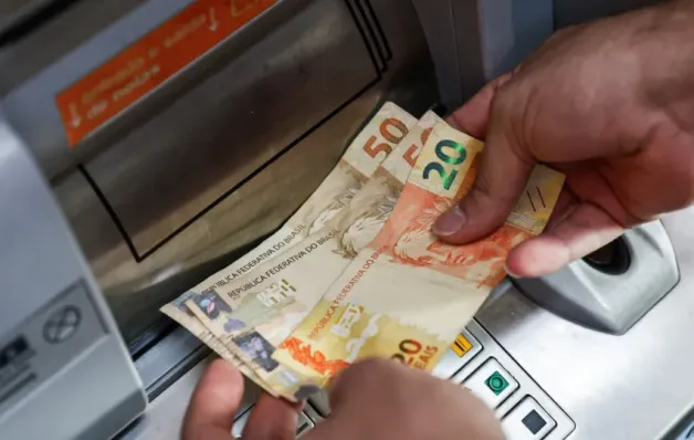 Veja o valor do salário mínimo previsto para os próximos quatro anos