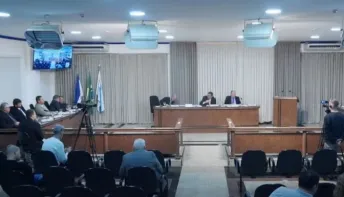 Vereadores pedem aumento dos salários, mas prefeito de cidade do ES diz que vai vetar reajustes