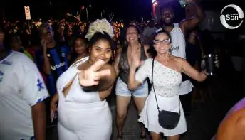 Vídeo dos melhores momentos do cantor Tatau em Conceição da Barra