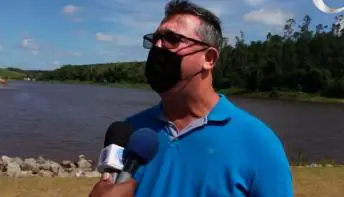 Vídeo: Governador Renato Casagrande entrega barragem em Jaguaré-ES e produtor rural agradece
