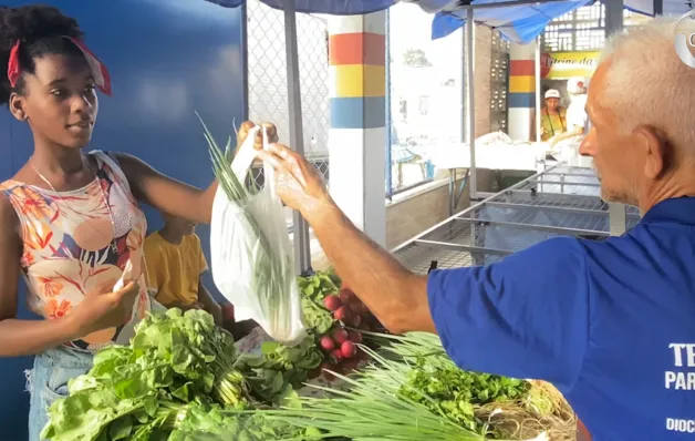 Vídeo: Mercado Municipal de Itabatã trás melhorias para a vida das pessoas e Mucuri