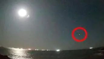Vídeo mostra meteoro brilhante cruzando o céu do ES