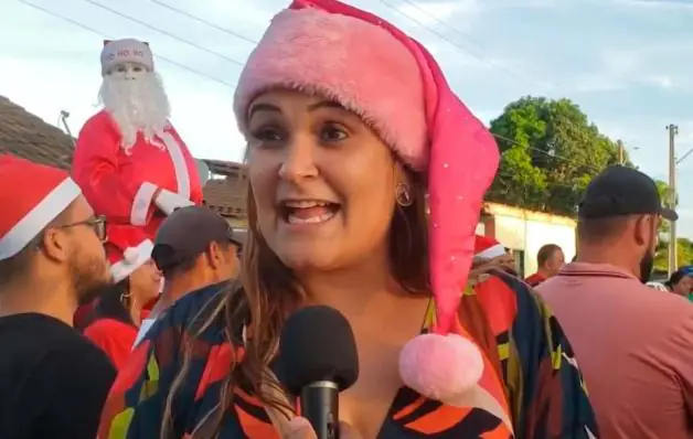 Vídeo: Natal é comemorado com a população; Betão realiza natal solidário em Lajedão e na Vila Betinho