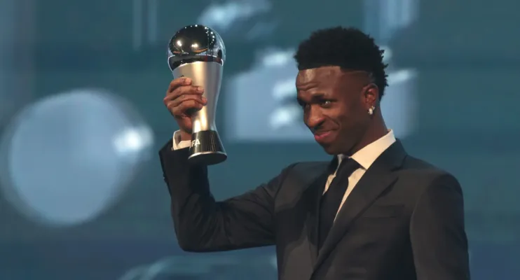 Vini Jr. é eleito o melhor do mundo pela FIFA